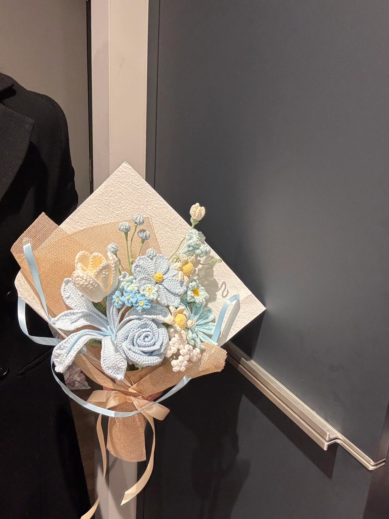 Starlight Posy — crochet arrangement by The Floral Muse, view 2