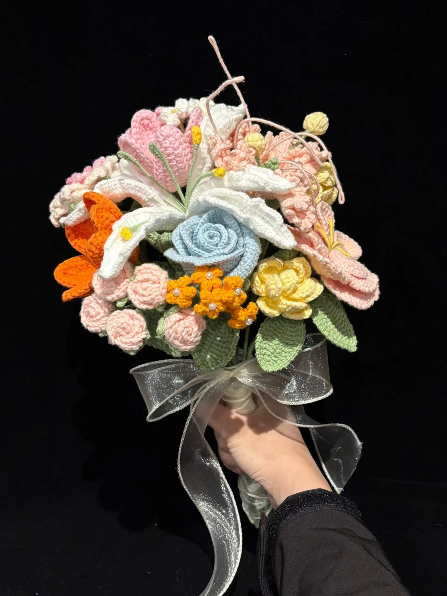 Crochet Flowers vs Fresh Flowers: Which to Send
