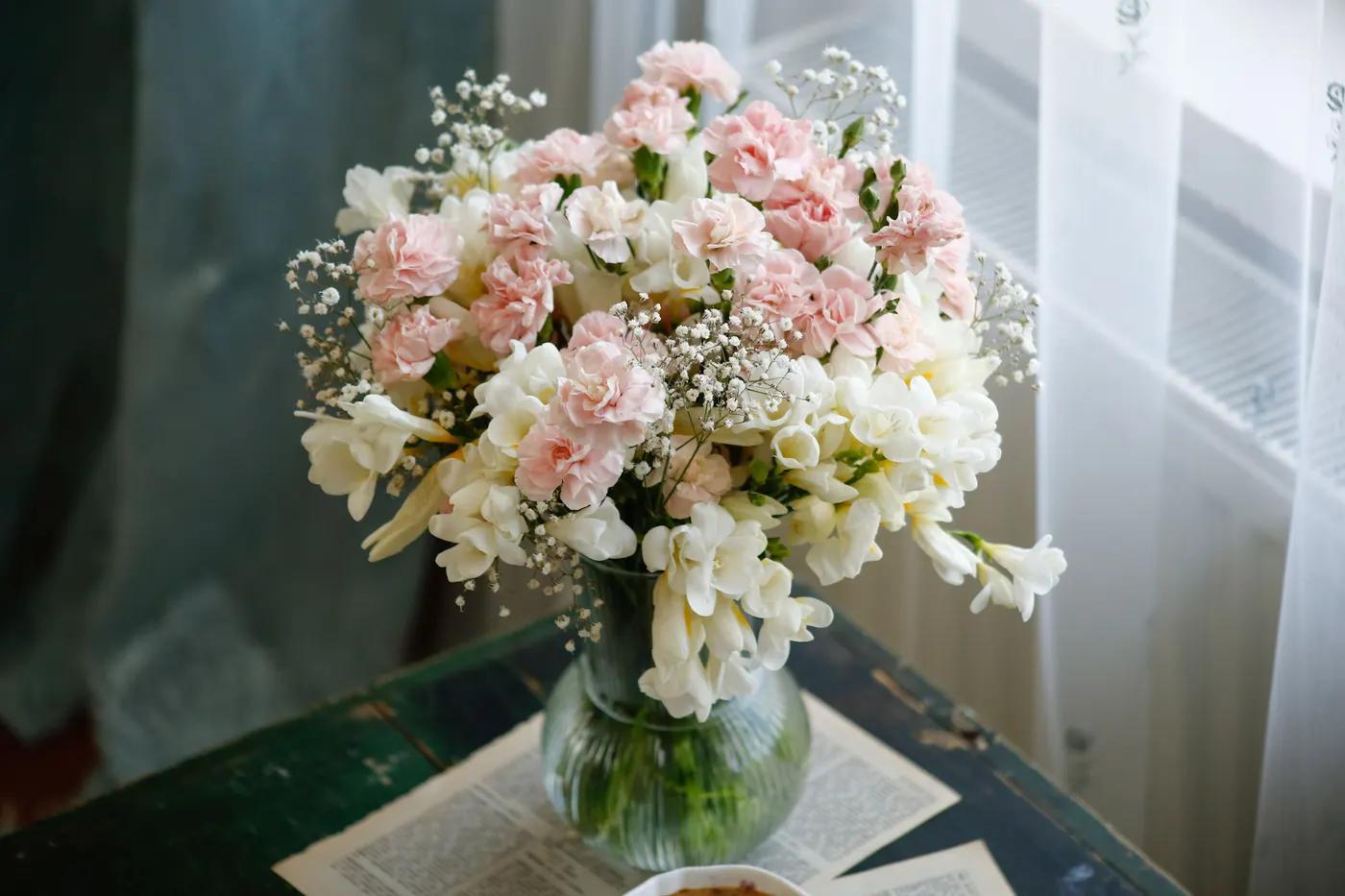 Pet-Safe Flowers: Which Are Toxic to Cats & Dogs