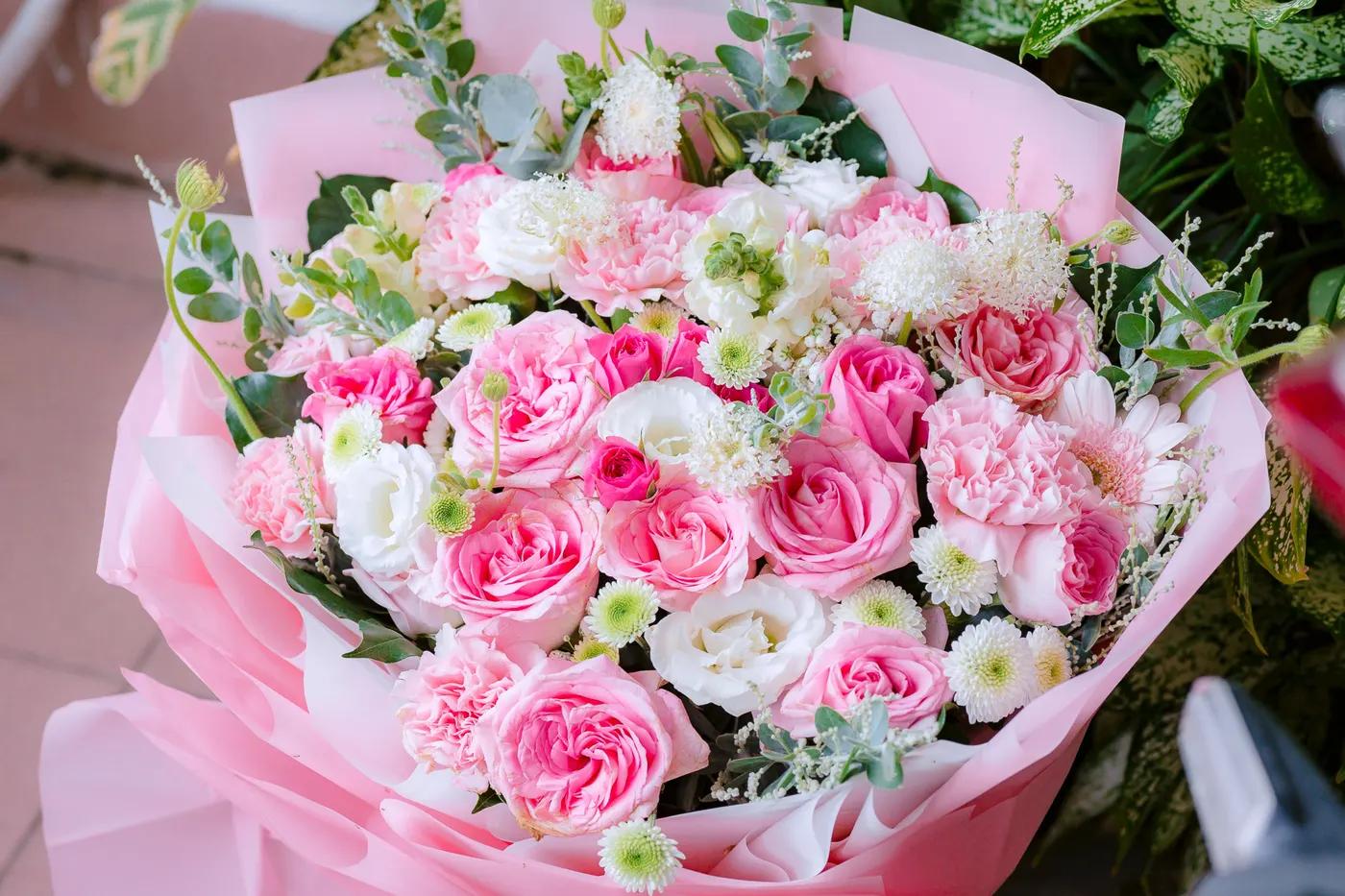Why Mystery Flowers Make Such a Good Gift